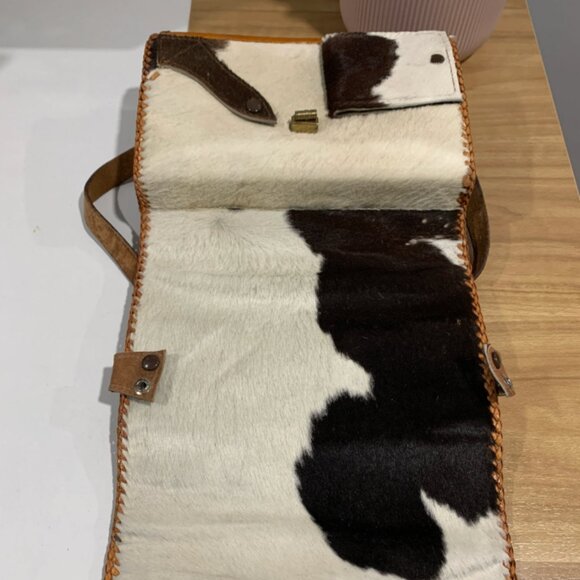 70s Rare Vintage Leather Tooled Purse with Pony Hair lining - Picture 4 of 6